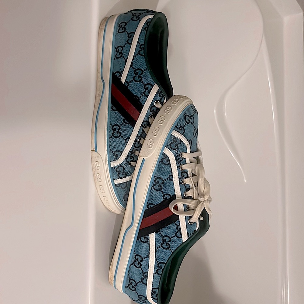 Gucci shoes